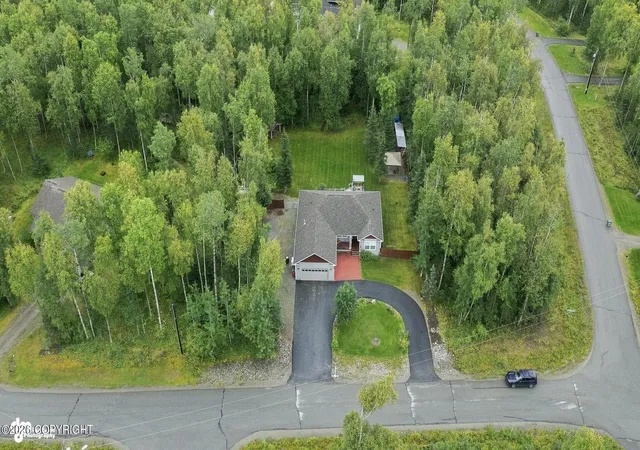 Photo 2 of Single family home for sale at 2101 S Countrywood Dr, Wasilla, AK 99623 | MLS# 26-8788 | Listing updated on 2026-09-02