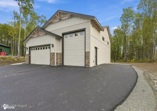 Photo 3 of Single family home for sale at 1641 S Rushing Strm Cir, Wasilla, AK 99623 | MLS# 26-8957 | Listing updated on 2026-09-24