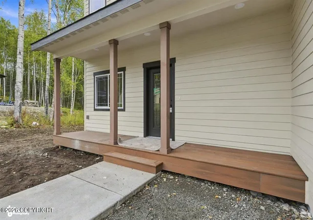 Photo 4 of Single family home for sale at 1641 S Rushing Strm Cir, Wasilla, AK 99623 | MLS# 26-8957 | Listing updated on 2026-09-24