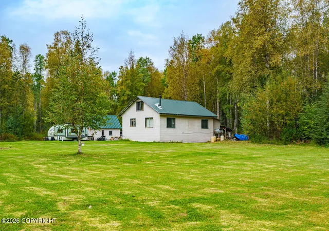 Photo 4 of Sale Pending at 10643 N Basargin Cir, Willow, AK 99688 | MLS# 26-11694 | Listing updated on 2026-10-11