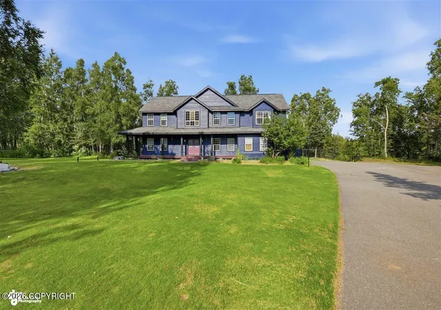 Photo 1 of Single family home for sale at 1825 S Creekside Dr, Wasilla, AK 99654 | MLS# 26-9399 | Listing updated on 2026-09-15