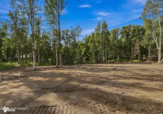 Photo 39 of Single family home for sale at 7008 N Aussie Dog Rd, Palmer, AK 99645 | MLS# 26-9552 | Listing updated on 2026-09-06