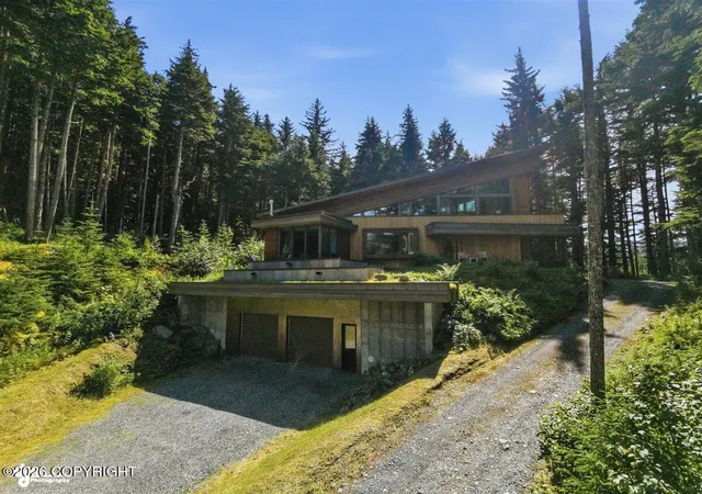 Photo 3 of Single family home for sale at 891 Vail Dr, Girdwood, AK 99587 | MLS# 26-12709 | Listing updated on 2026-10-07