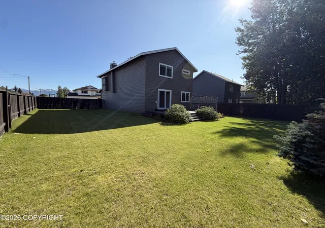 Photo 3 of Single family home for sale at 1006 Northpointe Blf Dr, Anchorage, AK 99501 | MLS# 26-11375 | Listing updated on 2026-09-04