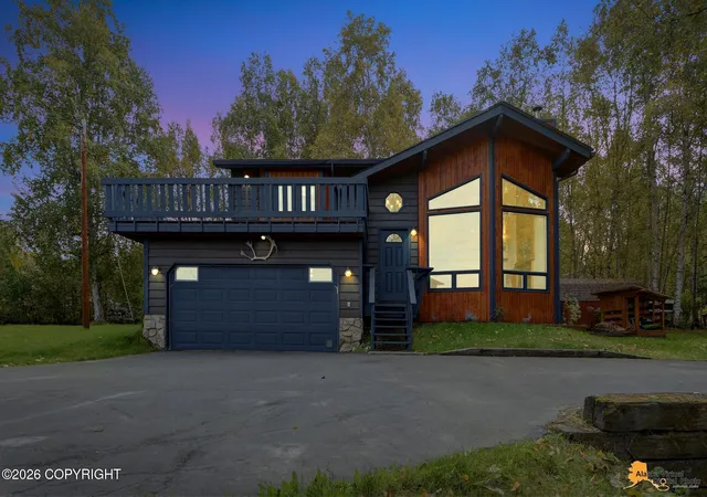 Photo 4 of Sale Pending at 22314 Woodcliff Ct, Chugiak, AK 99567 | MLS# 26-11640 | Listing updated on 2026-09-21
