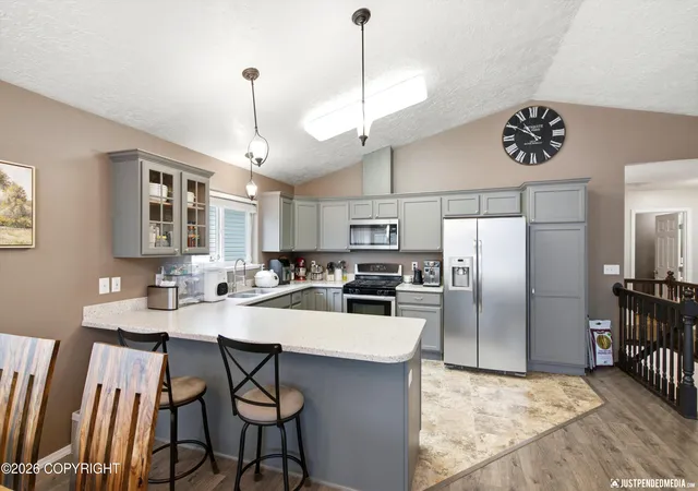 Photo 4 of Sale Pending at 20653 Mountain Vista Dr, Eagle River, AK 99577 | MLS# 26-10784 | Listing updated on 2026-09-08
