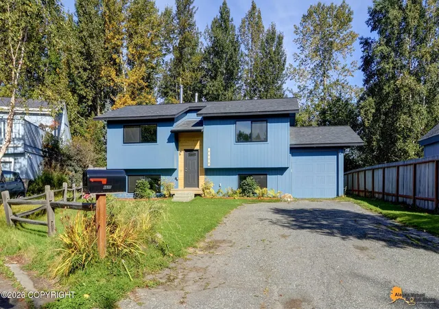 Photo 3 of Sale Pending at 6620 Tiffany Ter, Anchorage, AK 99507 | MLS# 26-11243 | Listing updated on 2026-10-10