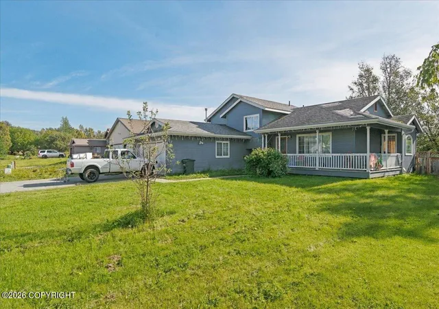 Photo 2 of Single family home for sale at 540 W Montana Dr, Palmer, AK 99645 | MLS# 26-11901 | Listing updated on 2026-10-13