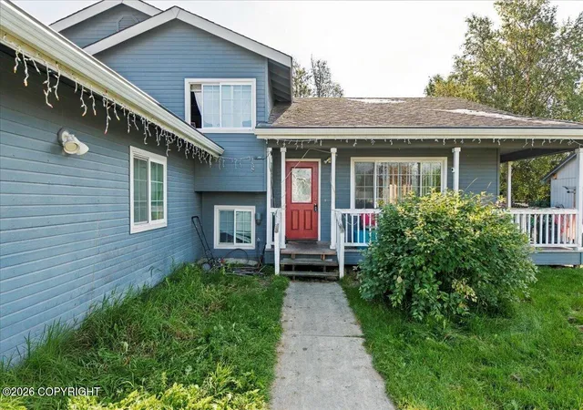 Photo 3 of Single family home for sale at 540 W Montana Dr, Palmer, AK 99645 | MLS# 26-11901 | Listing updated on 2026-10-13
