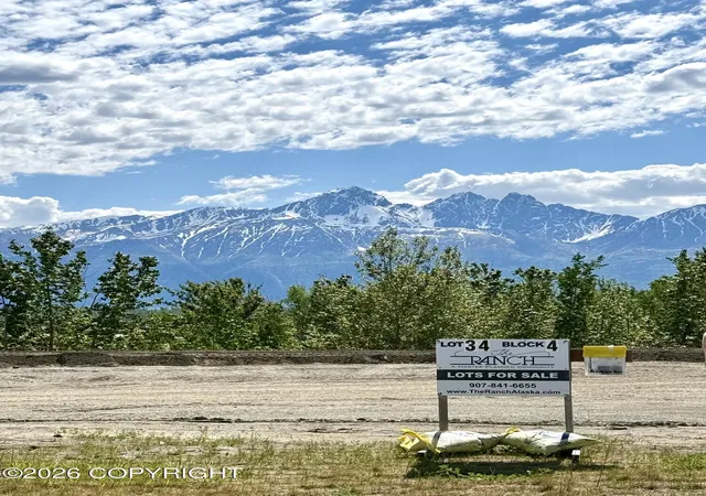 Photo 4 of Single family home for sale at 2749 S Sarah Lynn View Cir, Wasilla, AK 99645 | MLS# 26-11706 | Listing updated on 2026-09-11