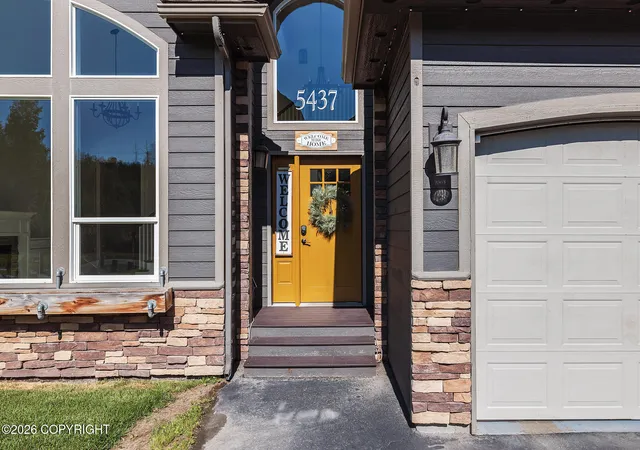 Photo 2 of Single family home for sale at 5437 E Fetlock Dr, Wasilla, AK 99654 | MLS# 26-11084 | Listing updated on 2026-09-15