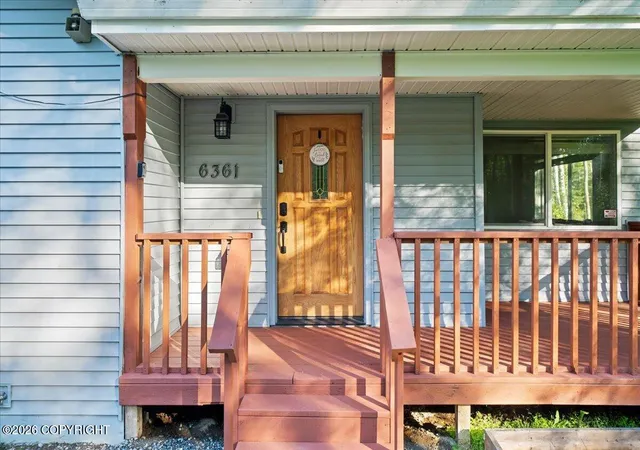Photo 4 of Single family home for sale at 6361 W Commadore Ln, Wasilla, AK 99623 | MLS# 26-11137 | Listing updated on 2026-10-27