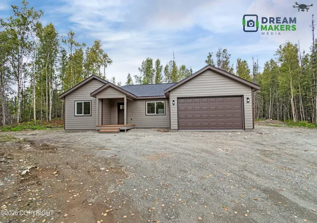Photo 1 of Sale Pending at 707 E Strathclyde Ln, Wasilla, AK 99654 | MLS# 26-11088 | Listing updated on 2026-09-12