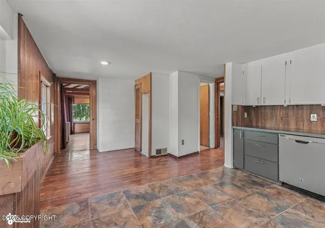 Photo 3 of Sale Pending at 16921 Foothill Ave, Eagle River, AK 99577 | MLS# 26-11162 | Listing updated on 2026-09-23