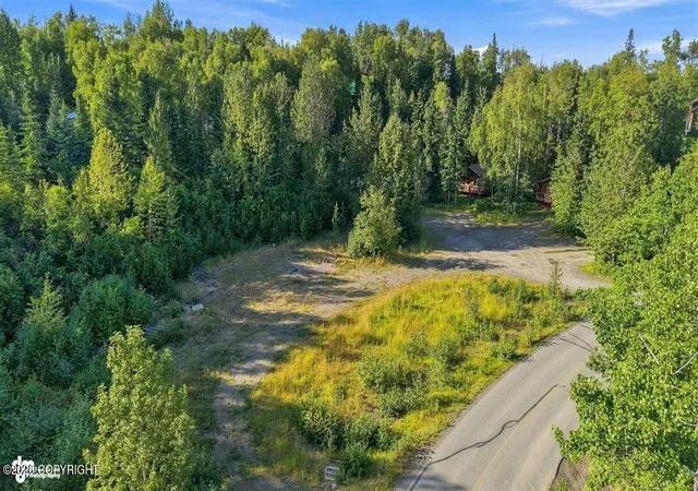 Photo 3 of Multi family home for sale at 36655 Edgington Rd, Soldotna, AK 99669 | MLS# 26-11282 | Listing updated on 2026-09-30