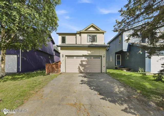 Photo 2 of Single family home for sale at 8019 Country Woods Dr, Anchorage, AK 99502 | MLS# 26-11136 | Listing updated on 2026-09-28
