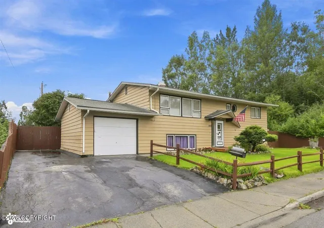 Photo 2 of Single family home for sale at 1480 Cache Dr, Anchorage, AK 99507 | MLS# 26-11163 | Listing updated on 2026-09-06