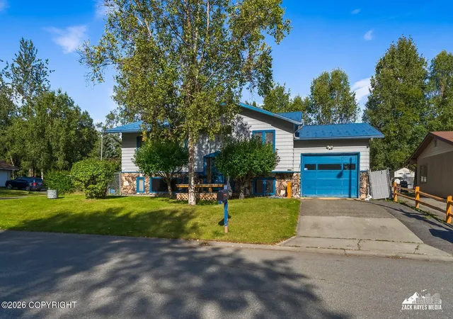 Photo 1 of Sale Pending at 3140 Ambergate Dr, Anchorage, AK 99504 | MLS# 26-11439 | Listing updated on 2026-09-09