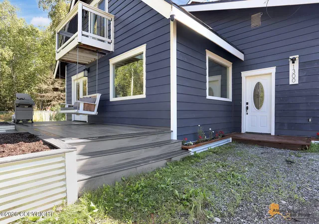 Photo 4 of Single family home for sale at 1300 E Glenwood Ave, Wasilla, AK 99654 | MLS# 26-11498 | Listing updated on 2026-09-20