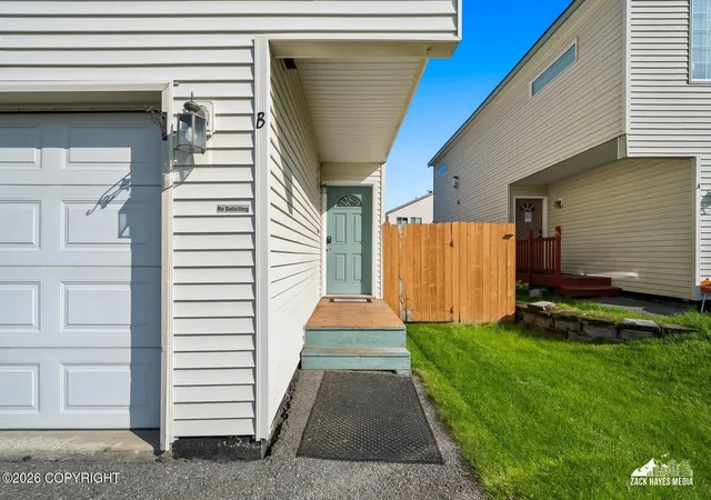 Photo 3 of Sale Pending at 233 Whisper Knoll Cir #B, Anchorage, AK 99504 | MLS# 26-11246 | Listing updated on 2026-09-25