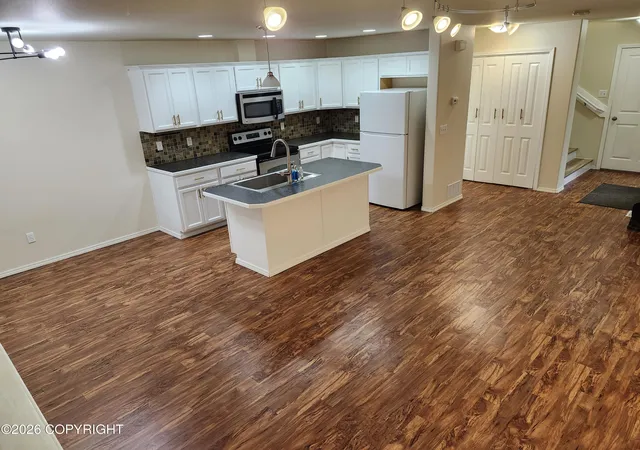 Photo 2 of Condo for sale at 2431 Hillbrook Cir, Anchorage, AK 99504 | MLS# 26-11270 | Listing updated on 2026-09-02