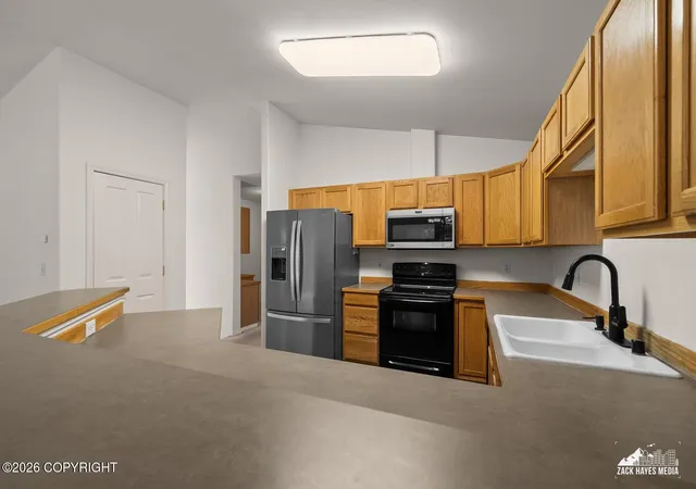 Photo 4 of Condo for sale at 11633 Birch Knoll Loop #23R, Anchorage, AK 99515 | MLS# 26-11563 | Listing updated on 2026-09-09