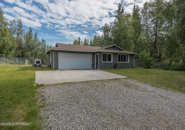 Photo 1 of Sale Pending at 936 Ridgetop Rd, North Pole, AK 99705 | MLS# 26-11338 | Listing updated on 2026-09-03