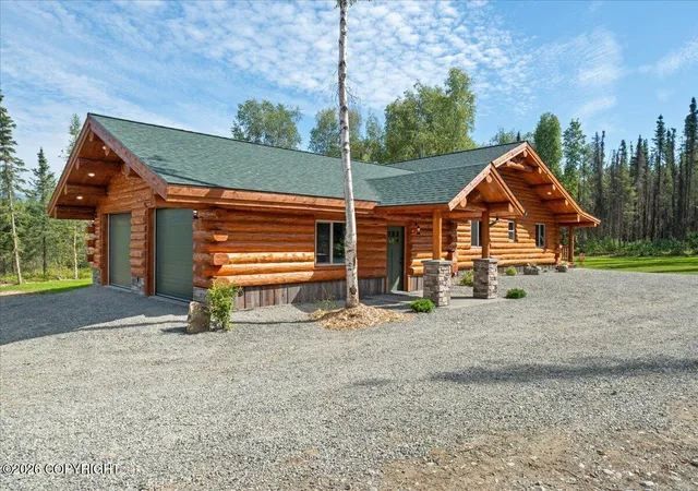 Photo 3 of Single family home for sale at 4135 N Crossover Dr, Wasilla, AK 99623 | MLS# 26-11387 | Listing updated on 2026-10-16