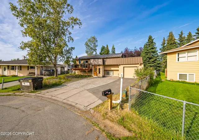 Photo 28 of Single family home for sale at 521 East 46th, Anchorage, AK 99503 | MLS# 26-11404 | Listing updated on 2026-10-07