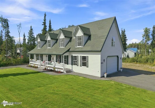 Photo 2 of Single family home for sale at 35311 Raintree Cir, Soldotna, AK 99669 | MLS# 26-11384 | Listing updated on 2026-09-28