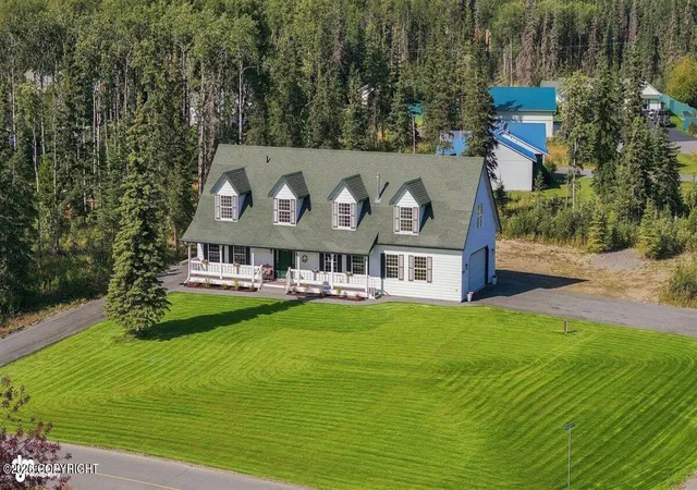 Photo 4 of Single family home for sale at 35311 Raintree Cir, Soldotna, AK 99669 | MLS# 26-11384 | Listing updated on 2026-09-28