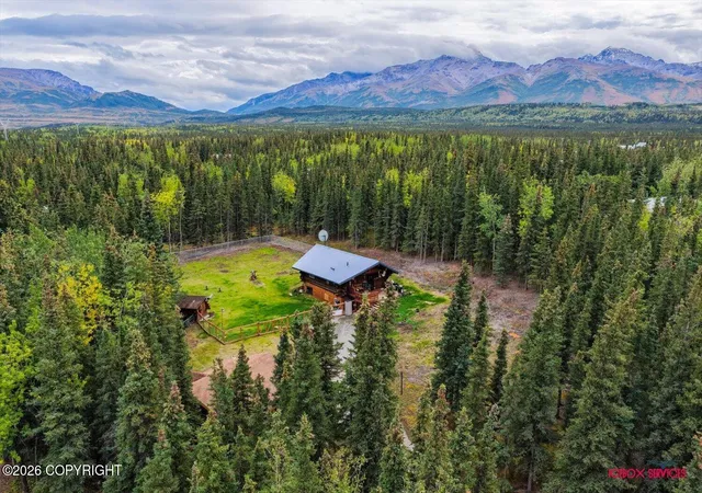 Photo 1 of Single family home for sale at 187 Chalcopyrite Ct, Healy, AK 99743 | MLS# 26-11639 | Listing updated on 2026-10-16