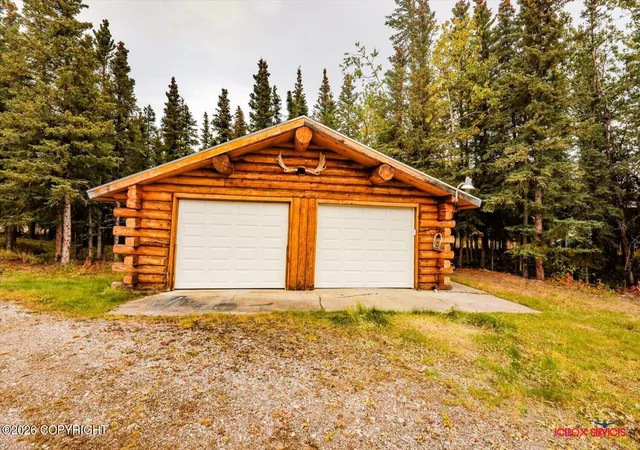 Photo 3 of Single family home for sale at 187 Chalcopyrite Ct, Healy, AK 99743 | MLS# 26-11639 | Listing updated on 2026-10-16