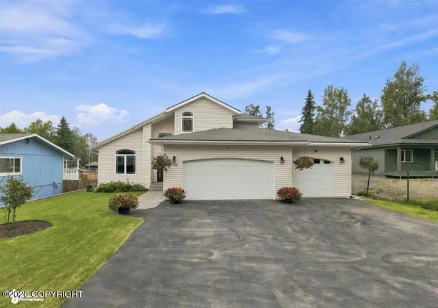 Photo 2 of Sale Pending at 3735 Corps Cir, Anchorage, AK 99507 | MLS# 26-11415 | Listing updated on 2026-09-15
