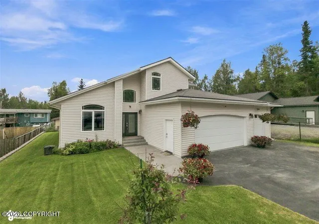 Photo 3 of Sale Pending at 3735 Corps Cir, Anchorage, AK 99507 | MLS# 26-11415 | Listing updated on 2026-09-15