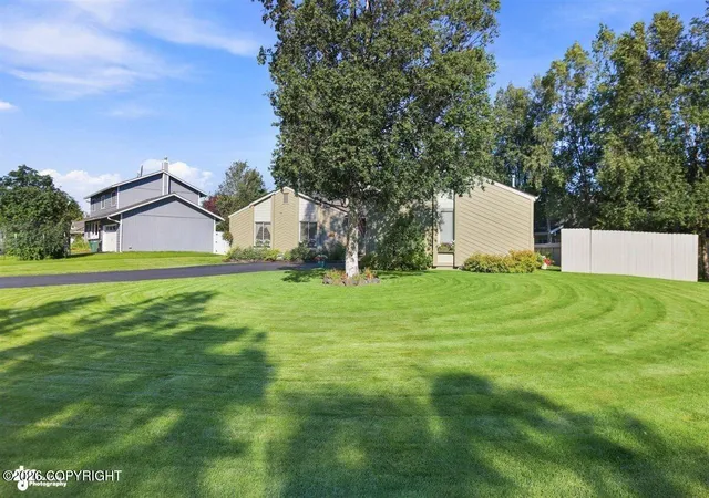Photo 3 of Single family home for sale at 3570 Admiralty Bay Dr, Anchorage, AK 99515 | MLS# 26-11550 | Listing updated on 2026-09-14