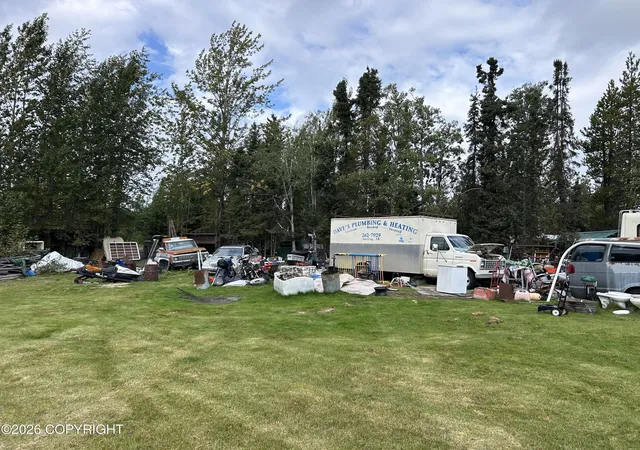 Photo 4 of Sale Pending at 36445 Funny River Rd, Soldotna, AK 99669 | MLS# 26-11623 | Listing updated on 2026-09-12