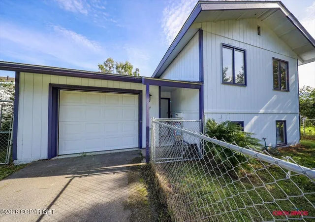 Photo 2 of Single family home for sale at 309 N Bonanza St, Palmer, AK 99645 | MLS# 26-11611 | Listing updated on 2026-09-14