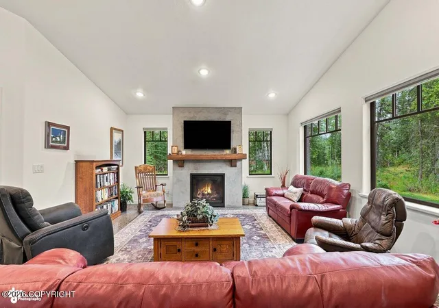 Photo 3 of Sale Pending at 37808 Mackey Lake Rd, Soldotna, AK 99669 | MLS# 26-11648 | Listing updated on 2026-09-21