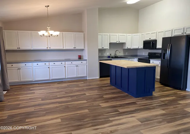 Photo 2 of Condo for sale at 401 S Wasilla St #49, Wasilla, AK 99654 | MLS# 26-11759 | Listing updated on 2026-09-24