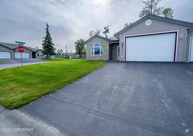 Photo 1 of Single family home for sale at 281 W London Rose Cir, Soldotna, AK 99669 | MLS# 26-11717 | Listing updated on 2026-09-14