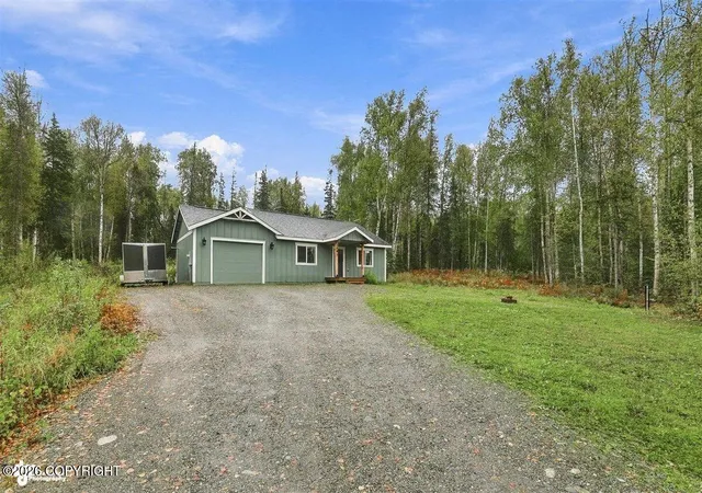 Photo 2 of Sale Pending at 2841 N Castle Dr, Wasilla, AK 99623 | MLS# 26-12049 | Listing updated on 2026-10-15