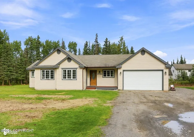 Single family home for sale at 47184 Lawrence Ct, Soldotna, AK 99669 | MLS# 26-11744