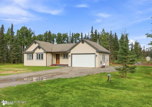 Photo 2 of Single family home for sale at 47184 Lawrence Ct, Soldotna, AK 99669 | MLS# 26-11744 | Listing updated on 2026-10-15