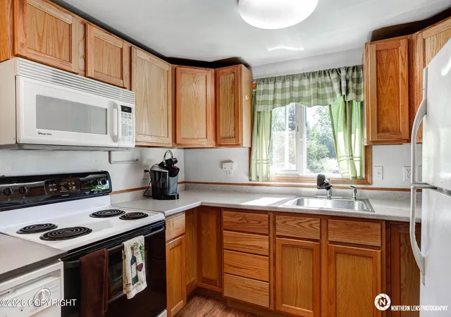 Photo 3 of Sale Pending at 6741 E 11th Avenue, Anchorage, AK 99504 | MLS# 26-11853 | Listing updated on 2026-09-16