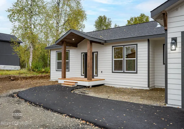 Photo 4 of Single family home for sale at 9518 W Palermo Cir, Wasilla, AK 99623 | MLS# 26-11958 | Listing updated on 2026-10-28