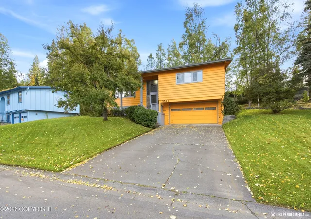 Photo 3 of Sale Pending at 3571 Stanford Dr, Anchorage, AK 99508 | MLS# 26-12004 | Listing updated on 2026-09-21