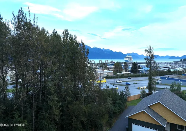 Photo 4 of Land for sale at 1812 Parks Pl, Seward, AK 99664 | MLS# 26-11871 | Listing updated on 2026-09-15