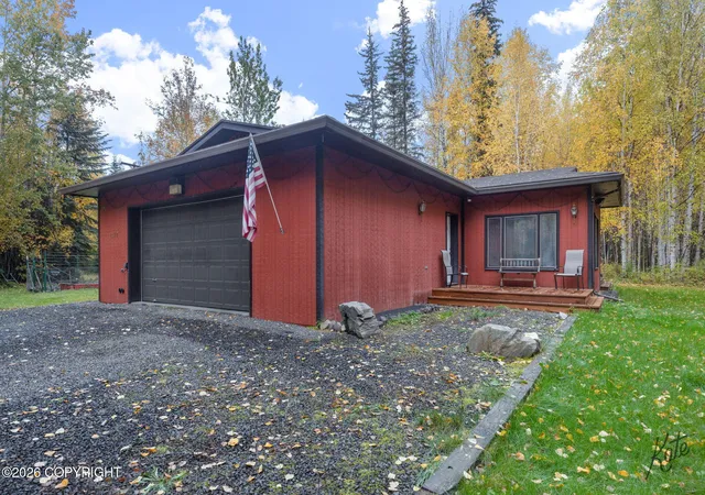 Photo 2 of Sale Pending at 1472 Calabash Dr, North Pole, AK 99705 | MLS# 26-12251 | Listing updated on 2026-09-28
