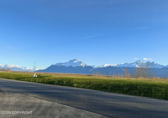 Photo 4 of Single family home for sale at 3127 E Refuge View Dr, Palmer, AK 99645 | MLS# 26-12200 | Listing updated on 2026-10-08